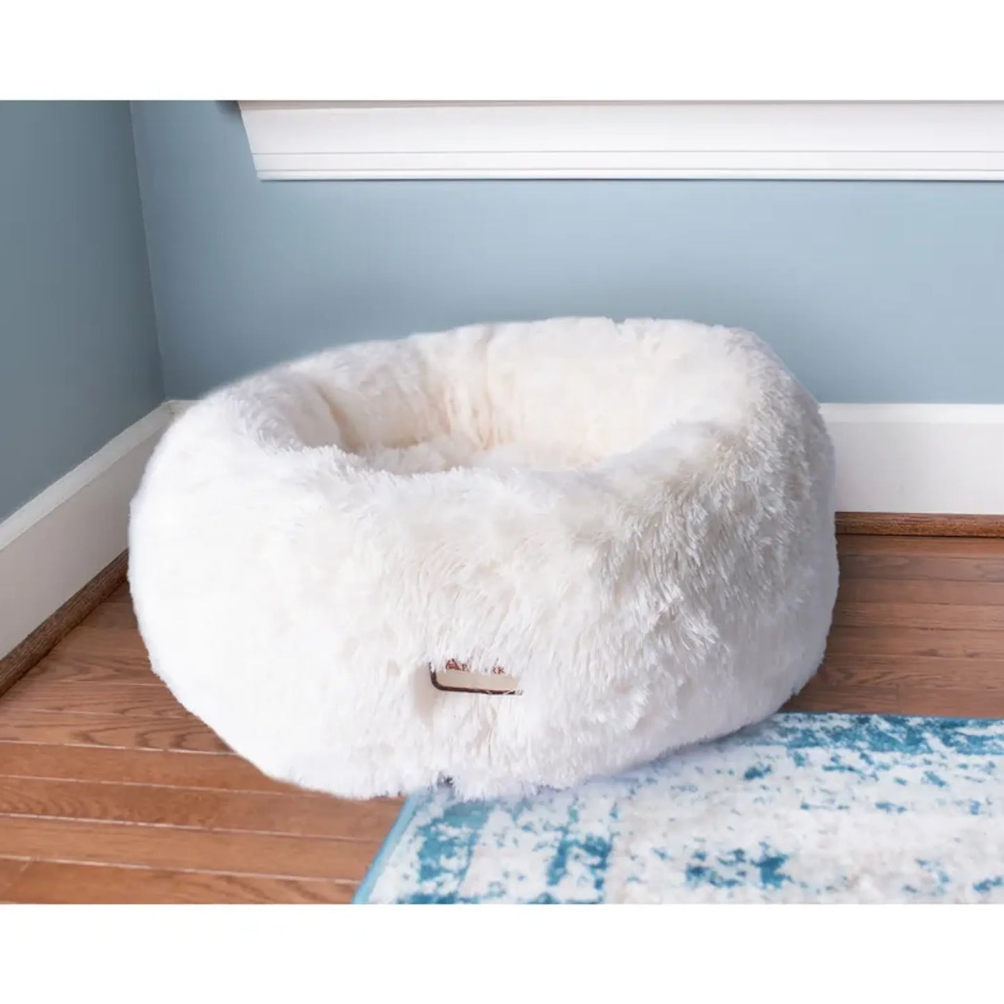 Armarkat Ultra Plush and Soft Cuddler Bed
