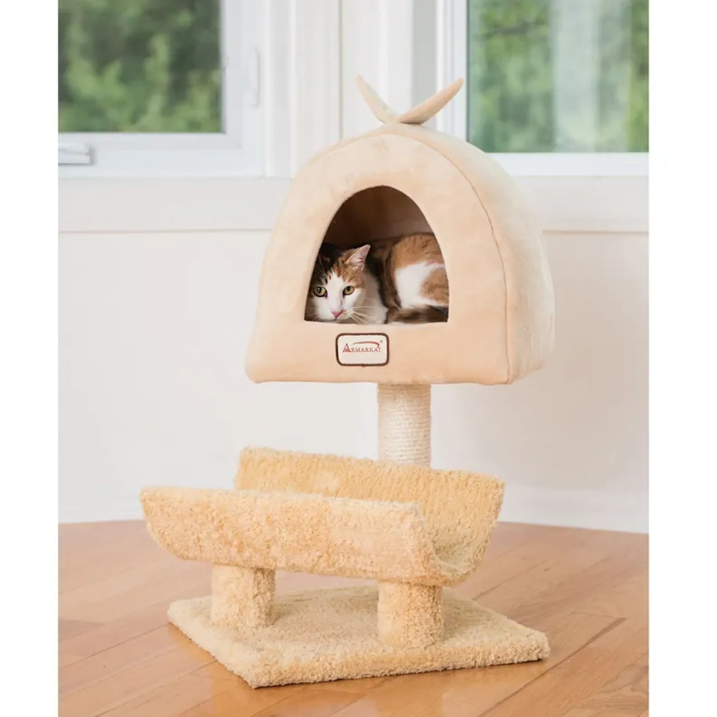 Armarkat Cat Condo with Real Wood Scratching Post - Feline Comfort and Fun