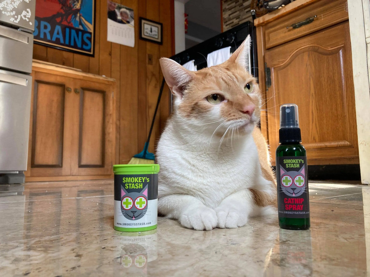 Smokey's Stash Organic Catnip Combo Pack - Spray and Distilled Water