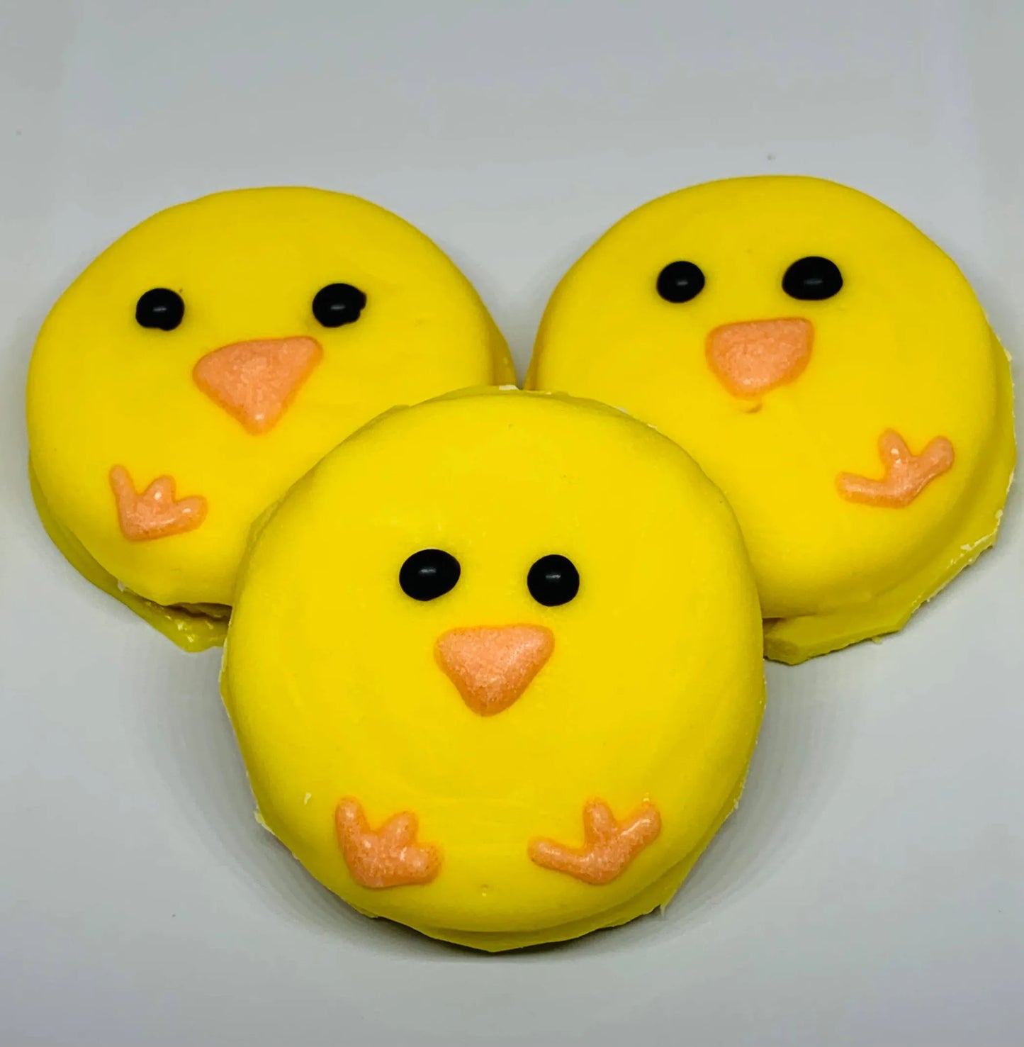 Chickadee Oreo - Vanilla Oreo Dog Treat with Vanilla Filling