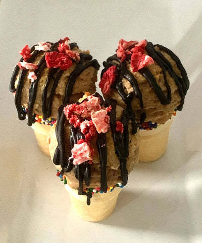 Banana Split Haagen Dogz - Gourmet Dog Treat with Organic Strawberries