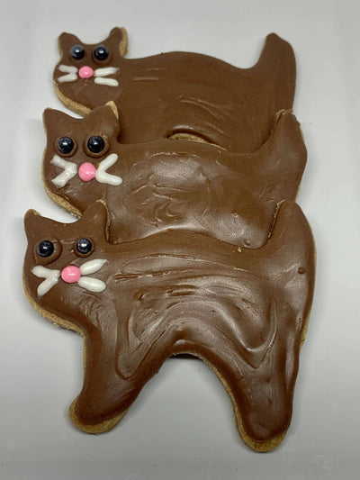 Fraidy Cat Dog Treat - Carob Cat-shaped Cookies with Vanilla Icing