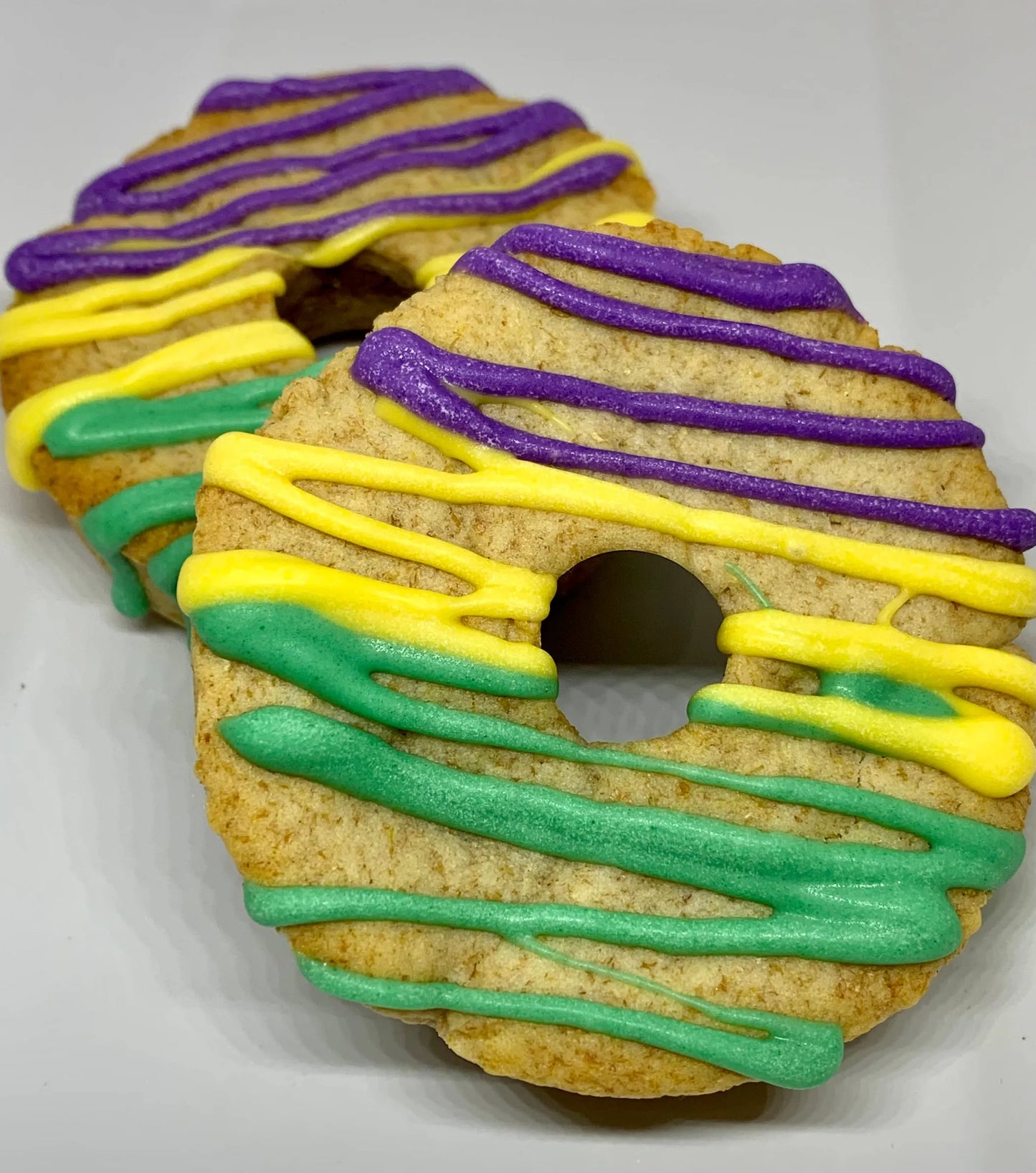 Mardi Gras Do'Mutt Dog Treat - Crunchy Snickerpoodle Donut